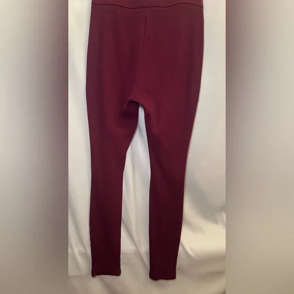 Time and Tru Ribbed Plum Colored Leggings - Picture 4 of 7